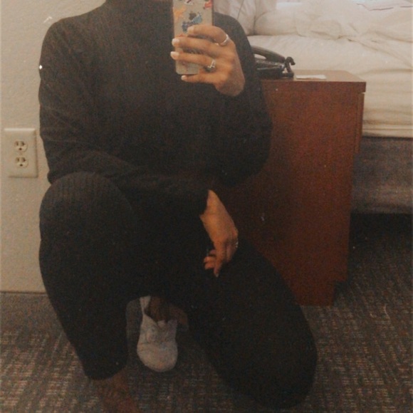 Lounge Set - Picture 4 of 4